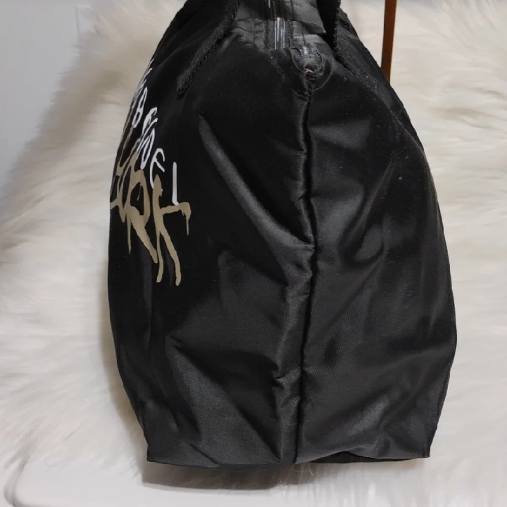 SALE! Henri Bendel Black & Gold Graffiti New York Nylon Like New Tote - Picture 6 of 13